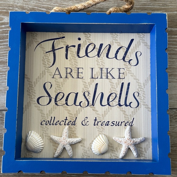 Super Cute Beachy Wall Decor “Friends Are Like Sea Shells …” Box Style Coastal - Picture 4 of 8